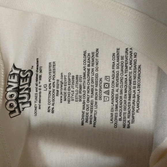 Looney Tunes Juniors L/G Short Sleeve Cropped Tweety Bird Graphic Tee - Picture 7 of 10